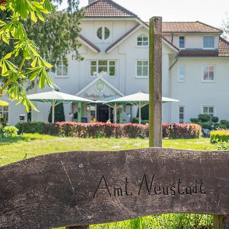 Parkhotel Neustadt Garni Neustadt (Dosse) Exterior foto