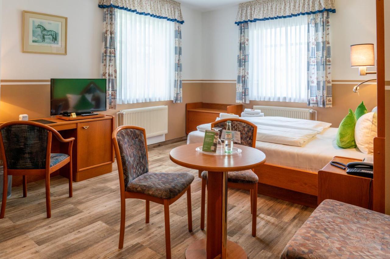 Parkhotel Neustadt Garni Neustadt (Dosse) Exterior foto
