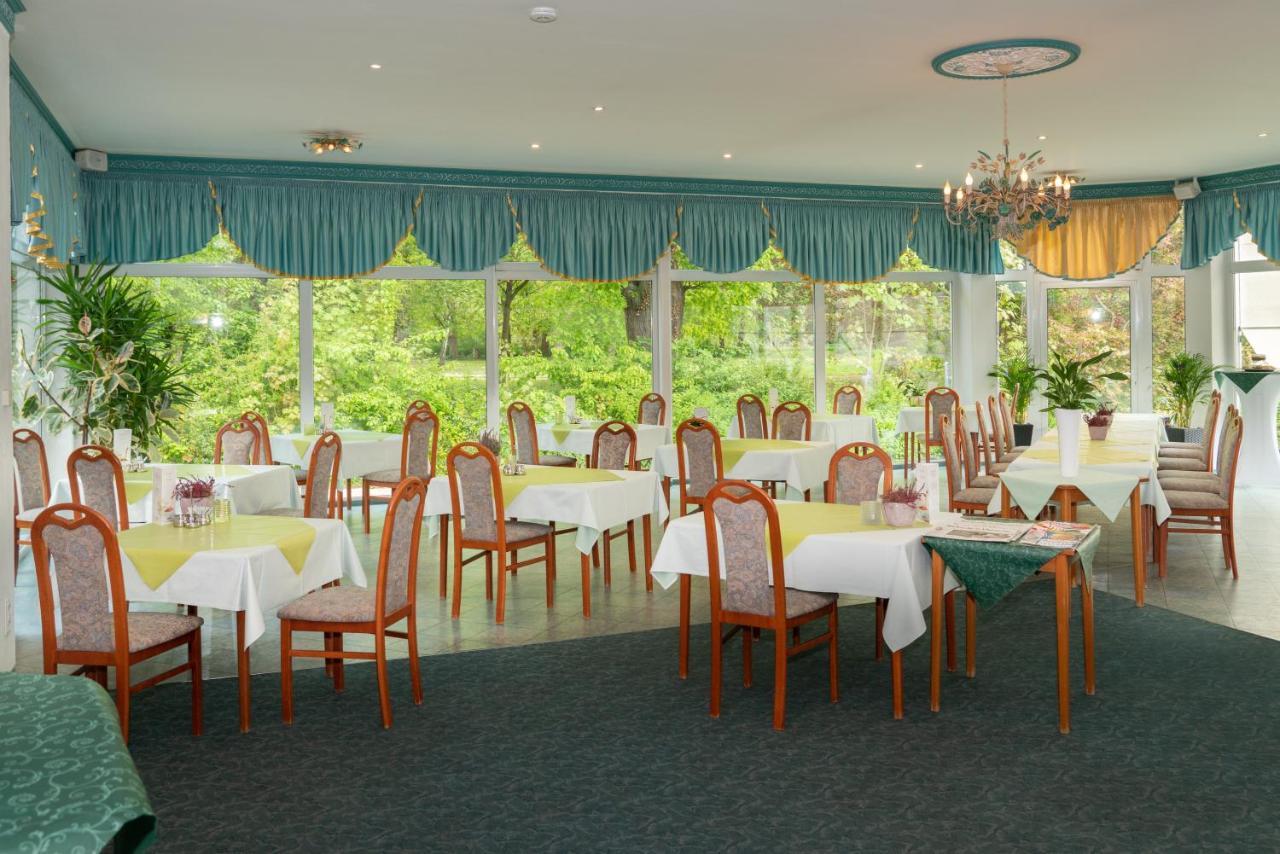 Parkhotel Neustadt Garni Neustadt (Dosse) Exterior foto