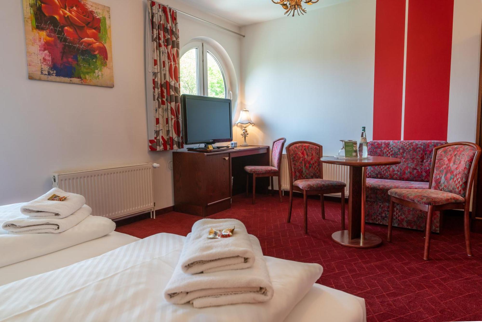 Parkhotel Neustadt Garni Neustadt (Dosse) Exterior foto
